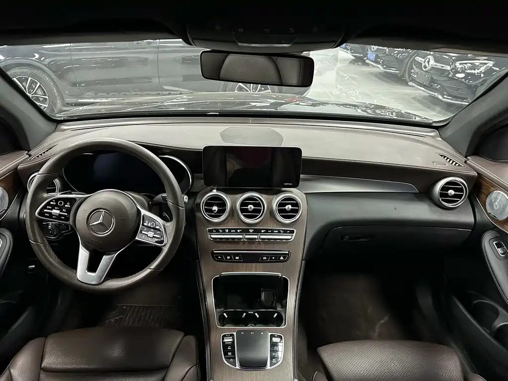 Mercedes-Benz GLC 2021 GLC 300 L 4MATIC