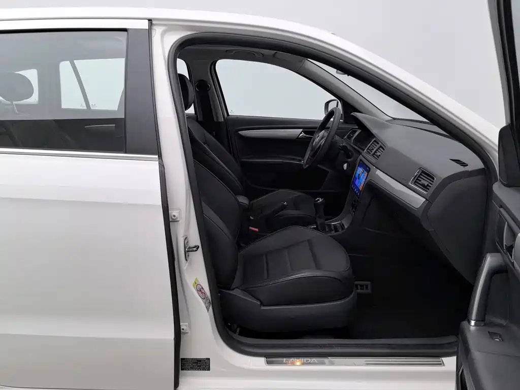 Volkswagen Gran Lavida — миниатюра 23