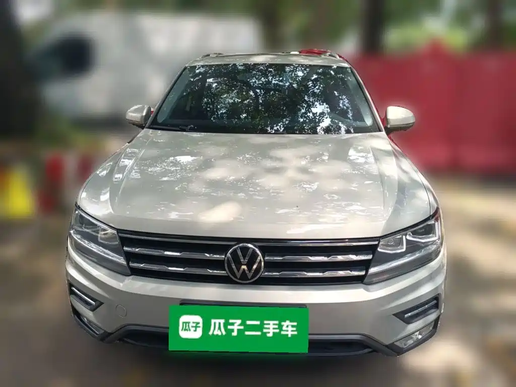 Volkswagen Tiguan L — миниатюра 2