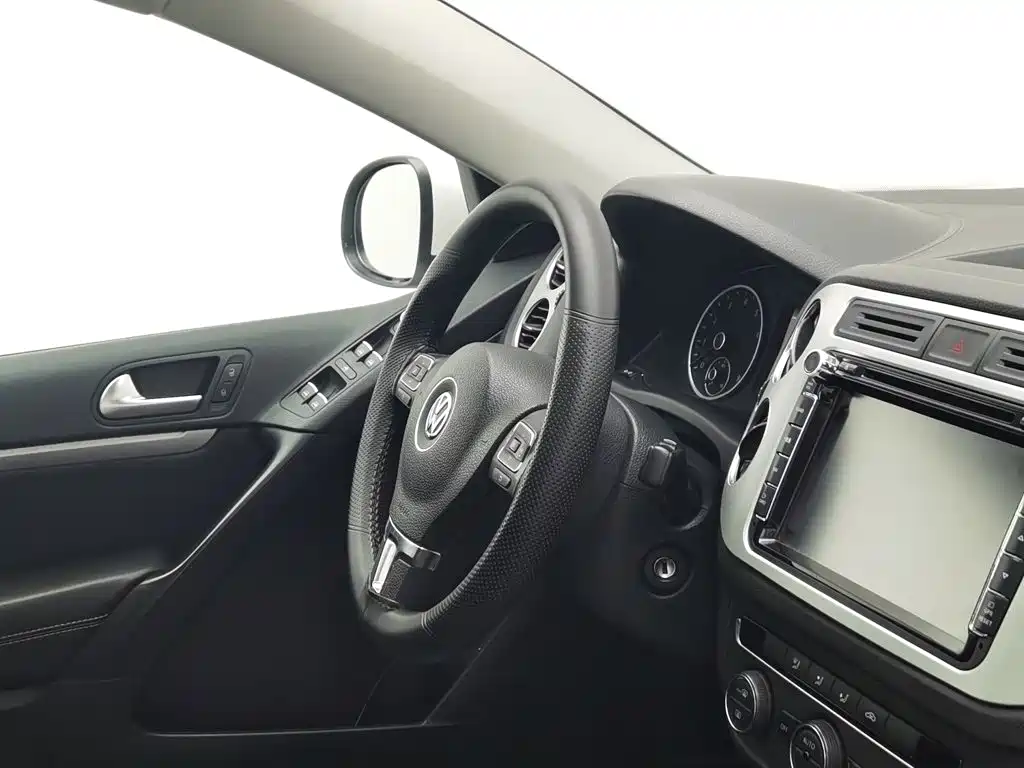 Volkswagen Tiguan — миниатюра 22