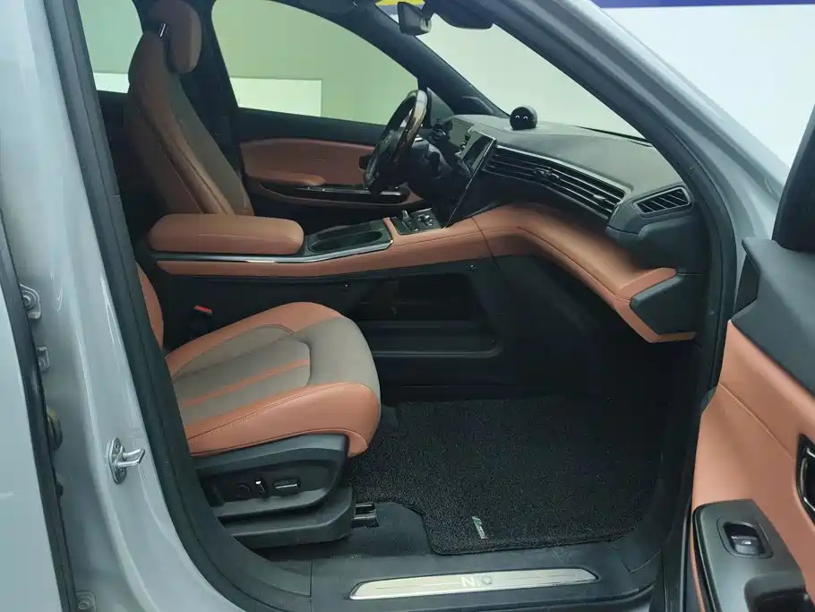 NIO EC6 — миниатюра 8