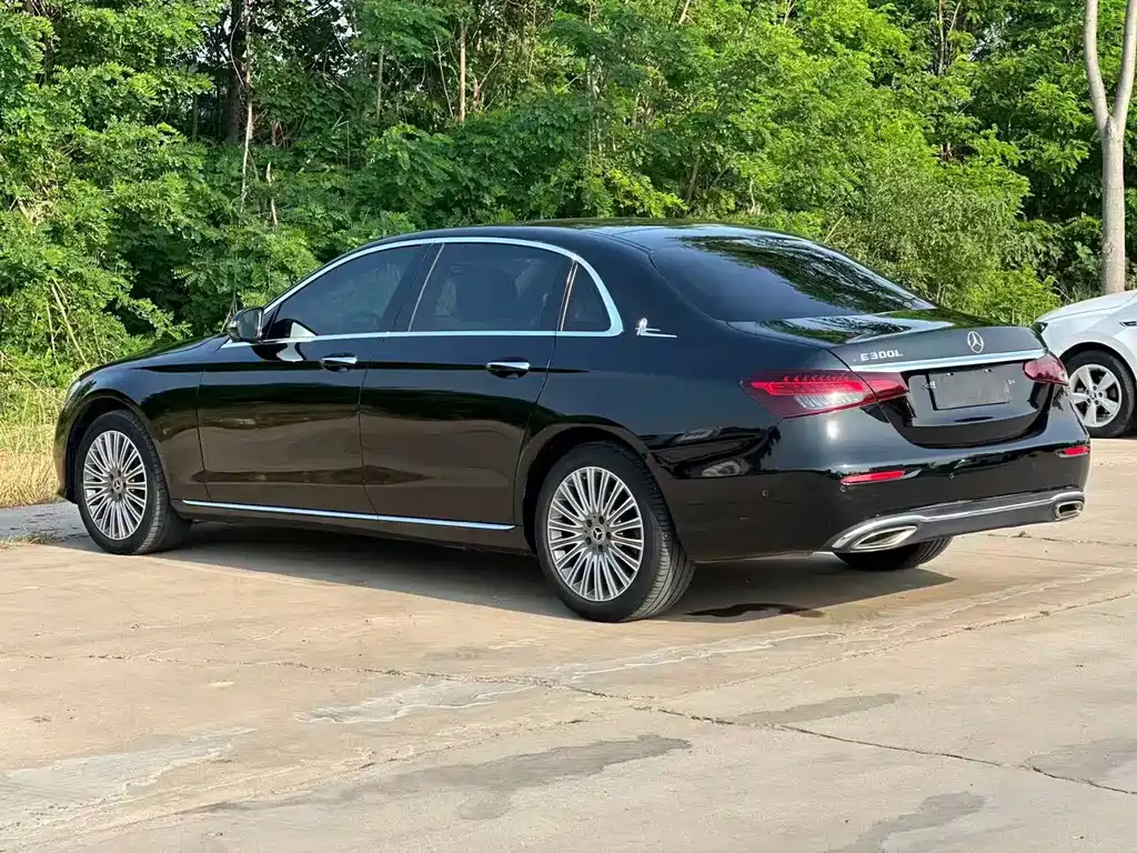 Mercedes-Benz E-Class E 2023 E 300 L Fashion