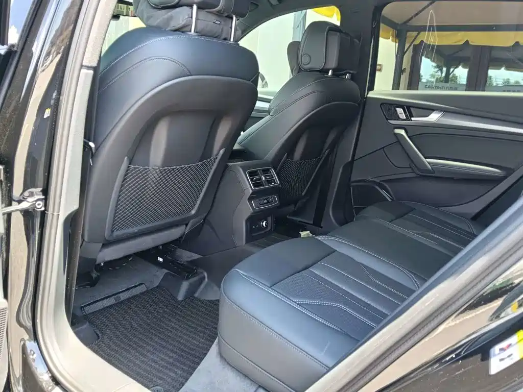 Audi Q5L — миниатюра 8