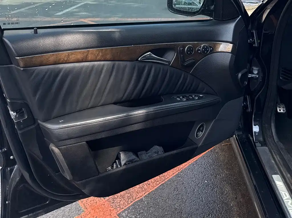 Mercedes-Benz E-Class AMG — миниатюра 8