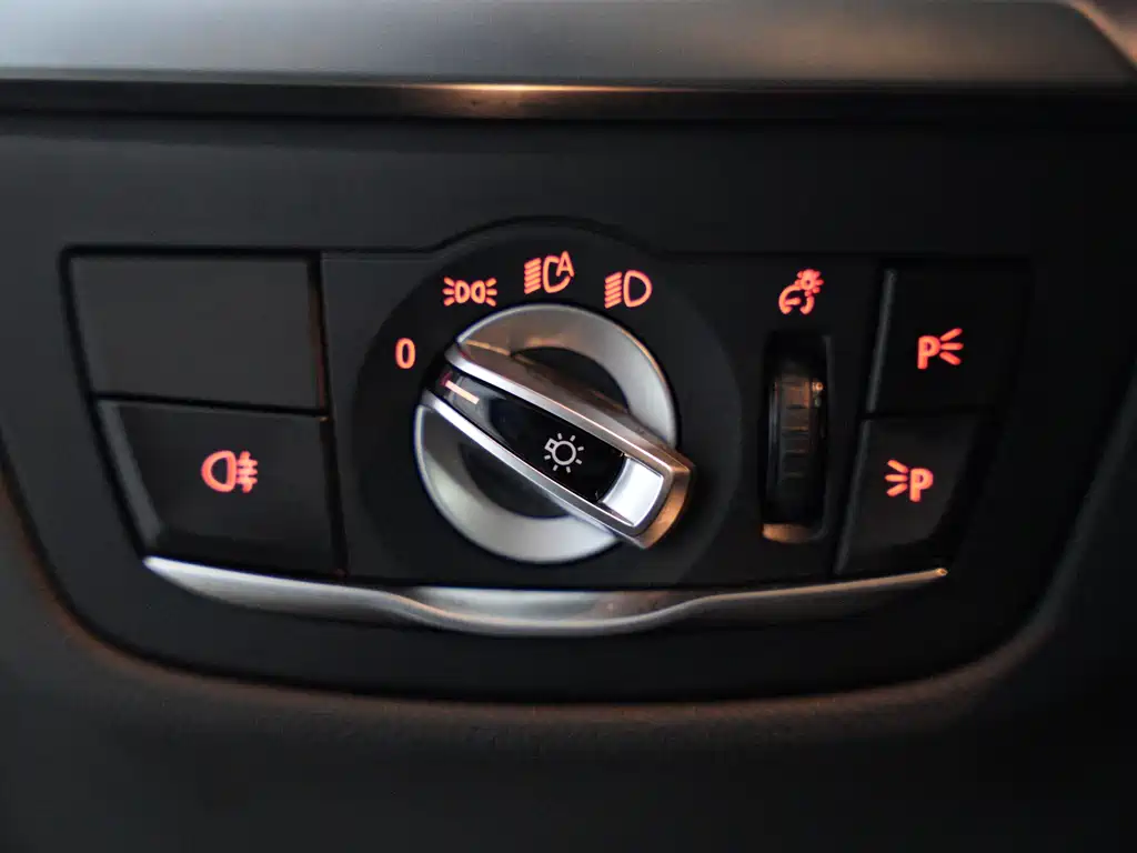 BMW X3 — миниатюра 11