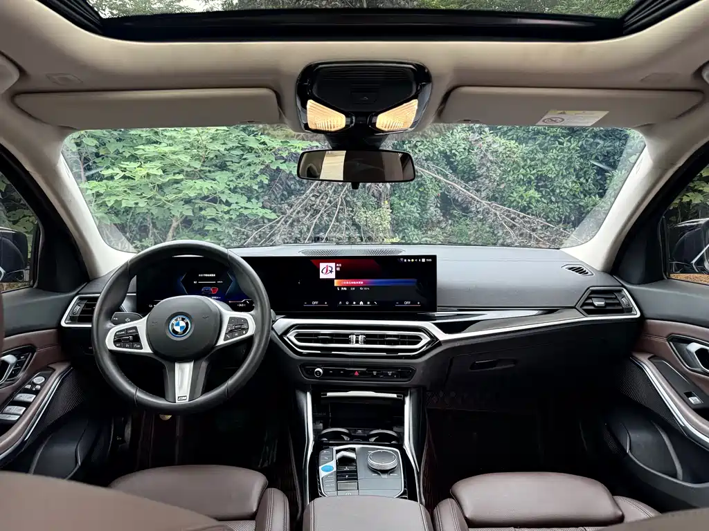BMW i3 2024 eDrive 35 L