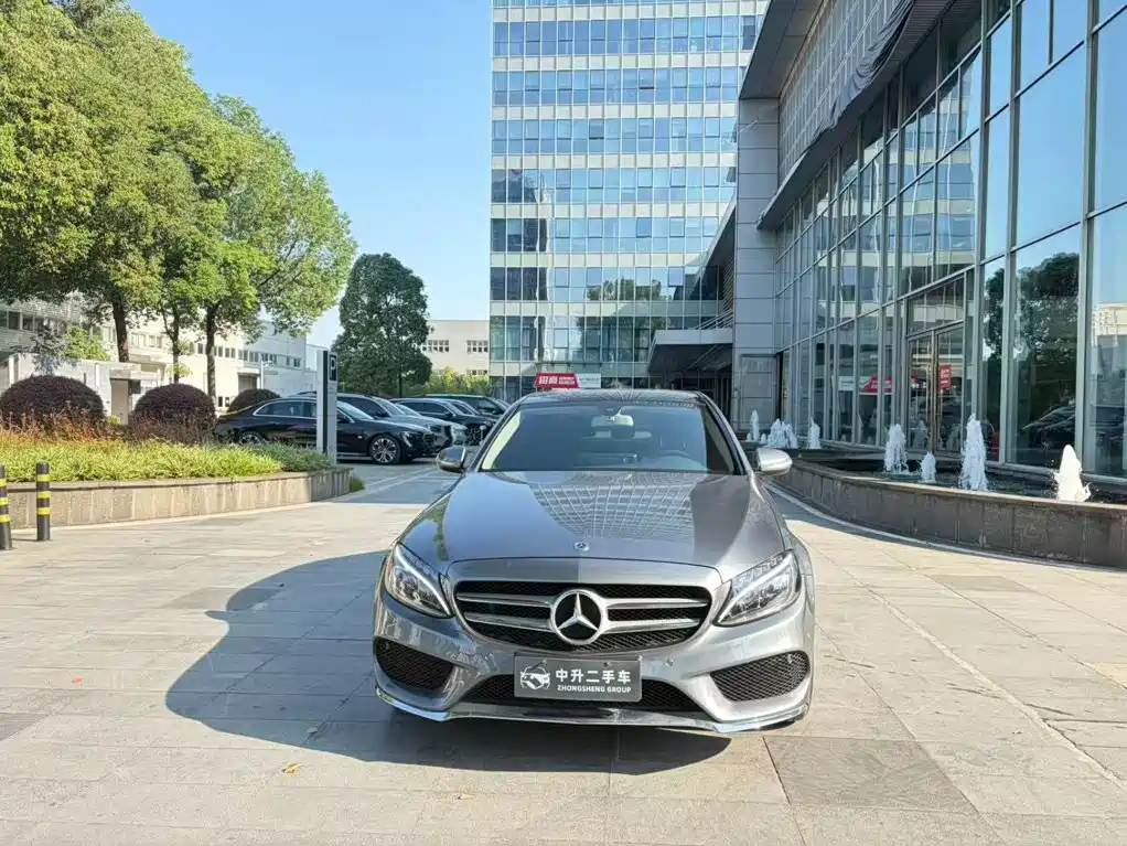 Mercedes-Benz C-Class — миниатюра 2