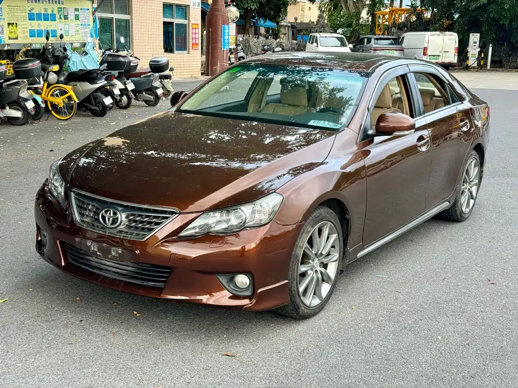 Toyota Reiz 2012