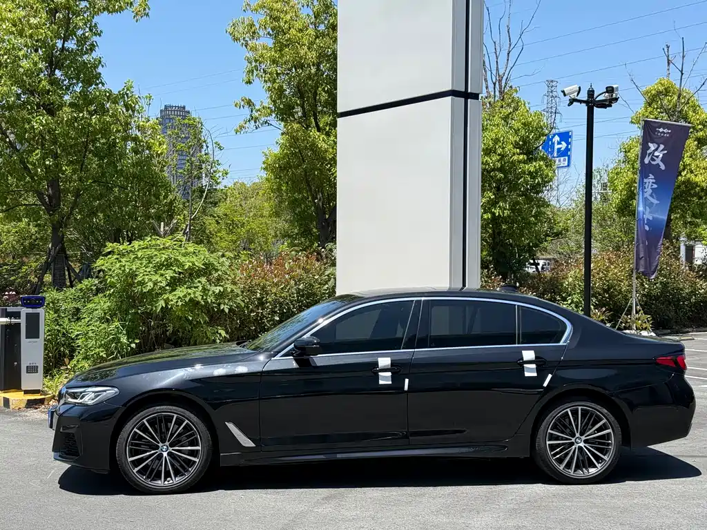 BMW 5 Series 5 2023 530Li Lead Luxury