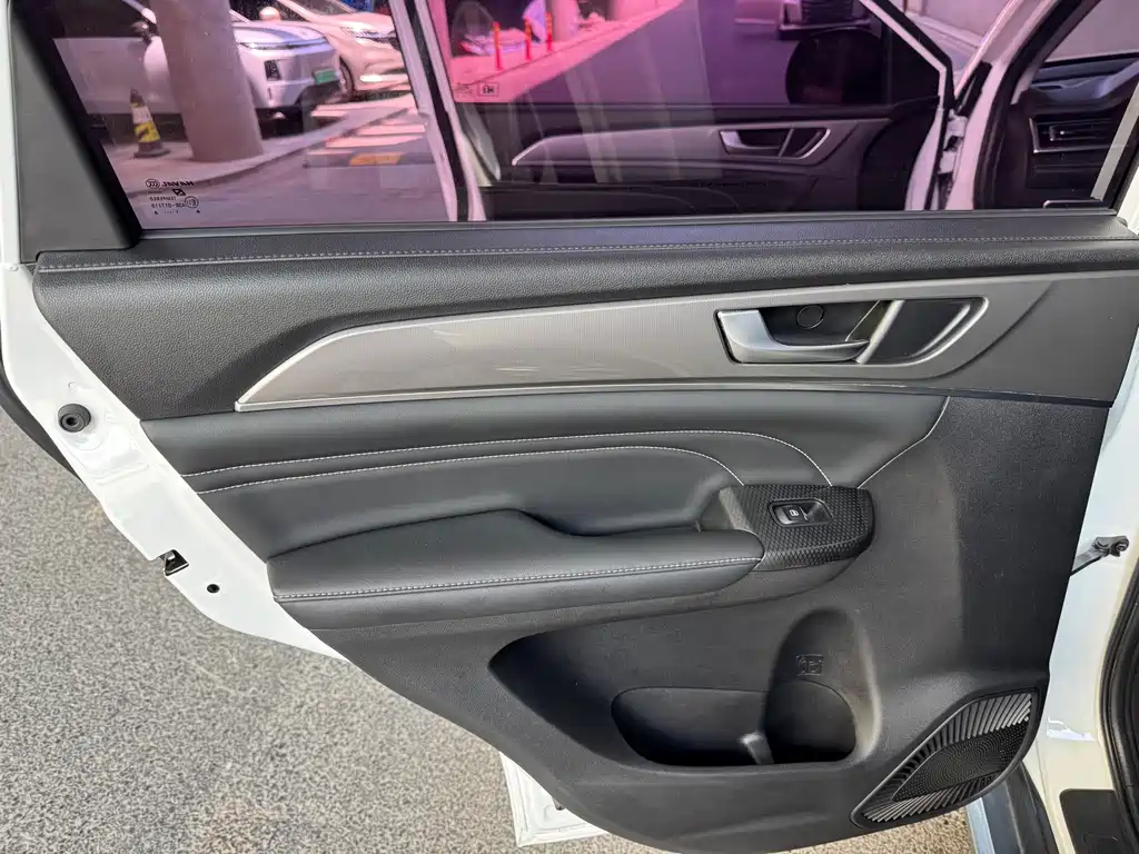 Haval M6 — миниатюра 13