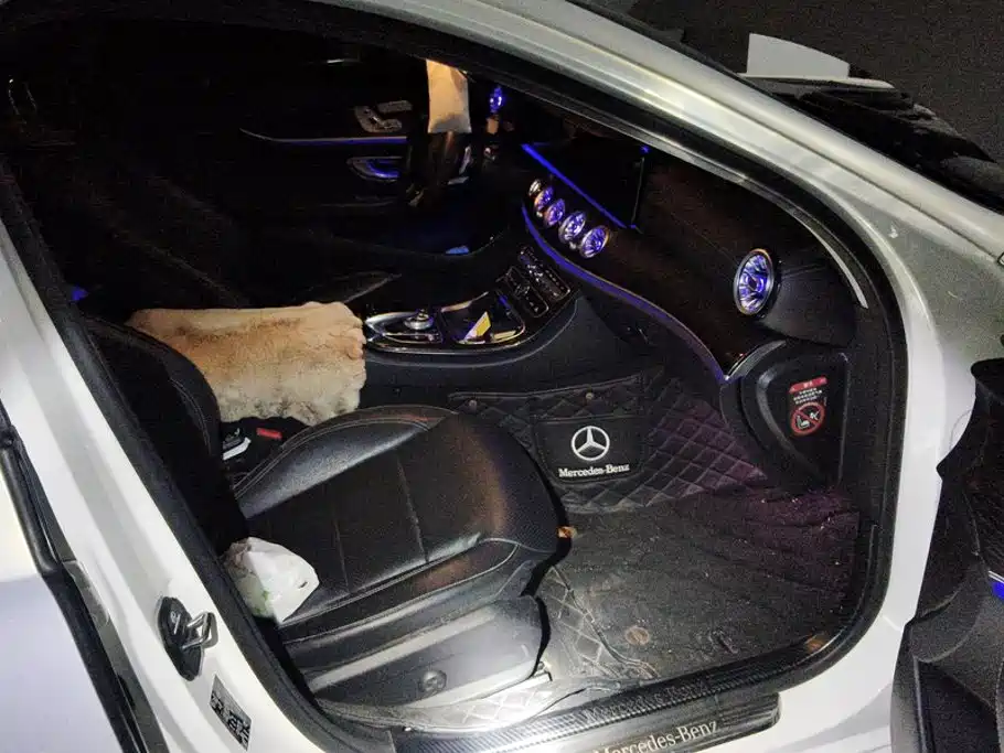 Mercedes-Benz E-Class — миниатюра 8