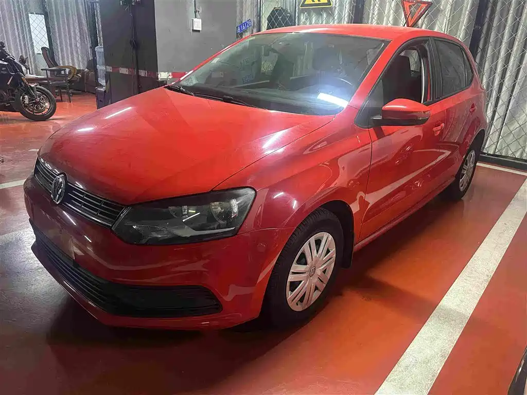 Volkswagen Polo 2016 1.4L AT