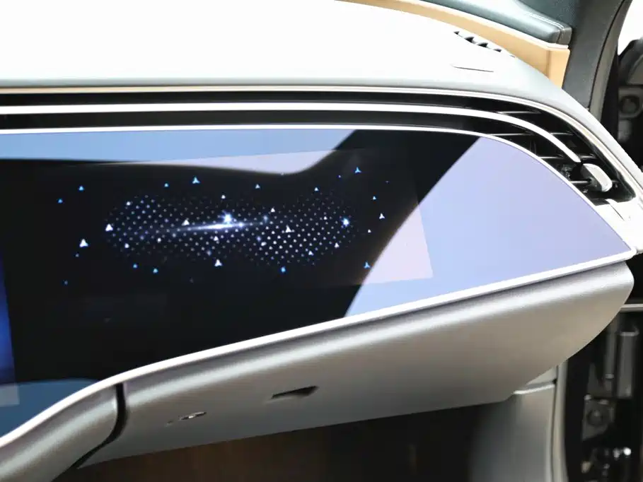 Mercedes-Benz E-Class New Energy — миниатюра 20