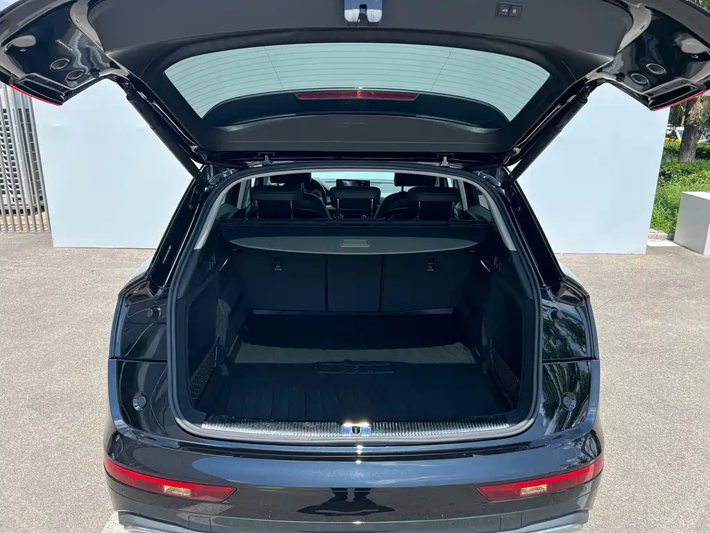 Audi Q5L — миниатюра 10