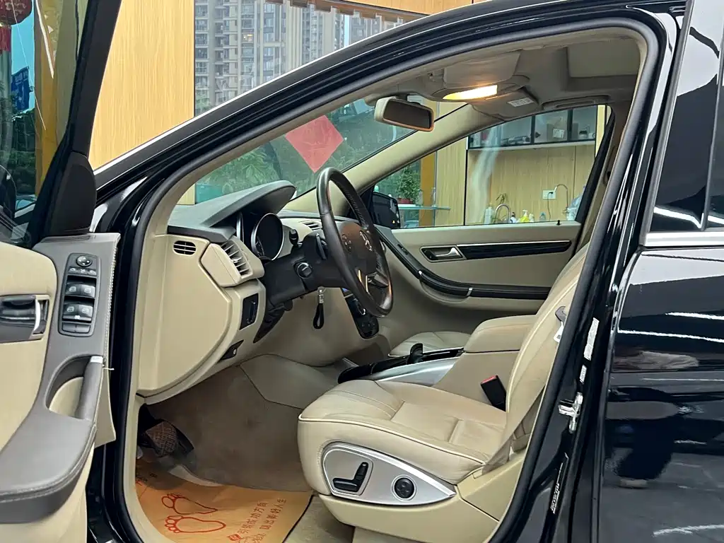 Mercedes-Benz R-Class — миниатюра 7