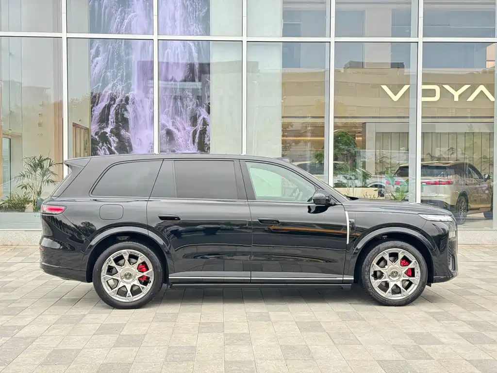 VOYAH Taishan X8 — миниатюра 4