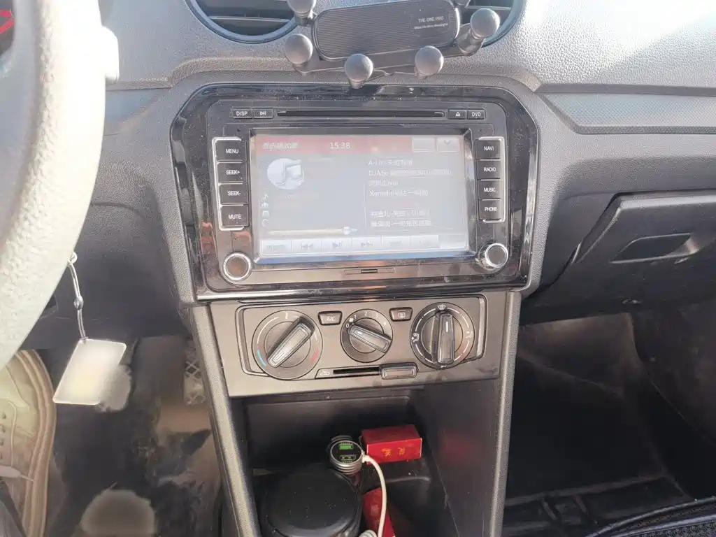 Volkswagen Jetta — миниатюра 6