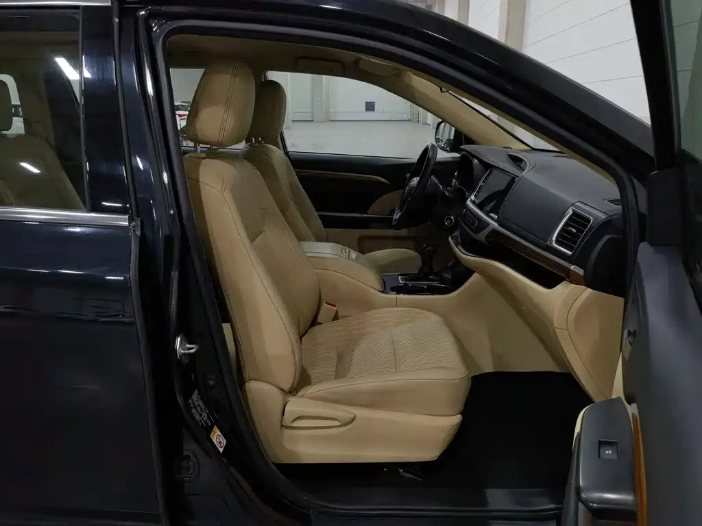 Toyota Highlander — миниатюра 23