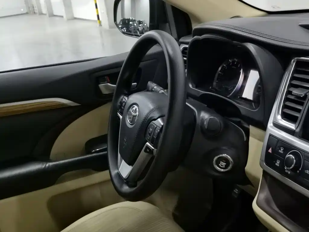 Toyota Highlander — миниатюра 22
