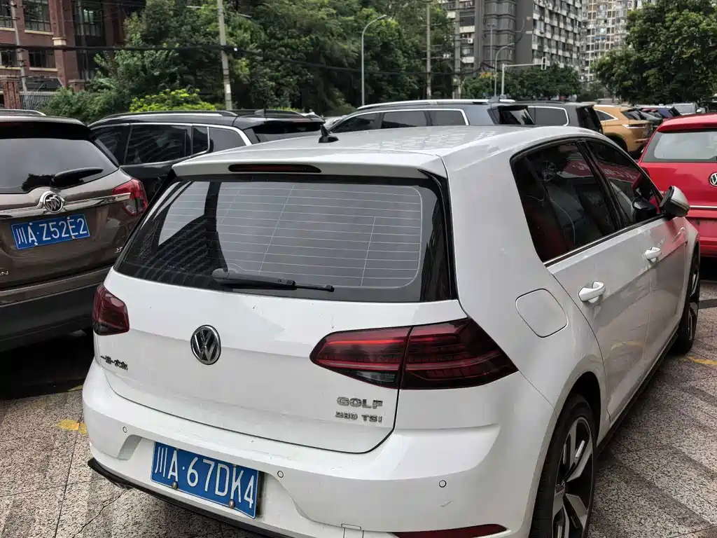 Volkswagen Golf — миниатюра 9