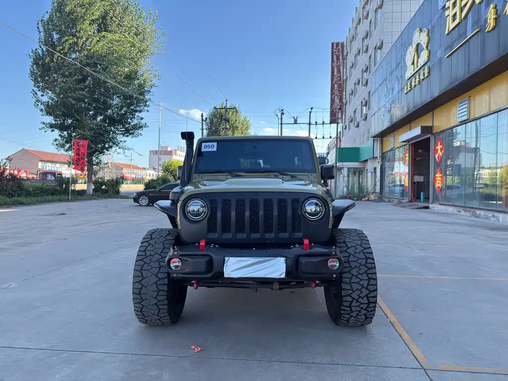 Jeep Wrangler — миниатюра 3