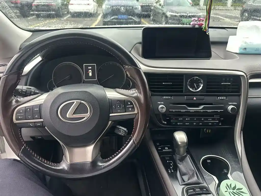Lexus RX — миниатюра 8