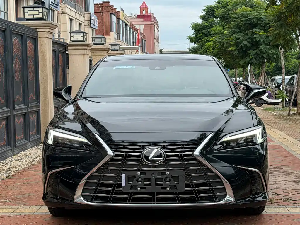 Lexus ES — миниатюра 2