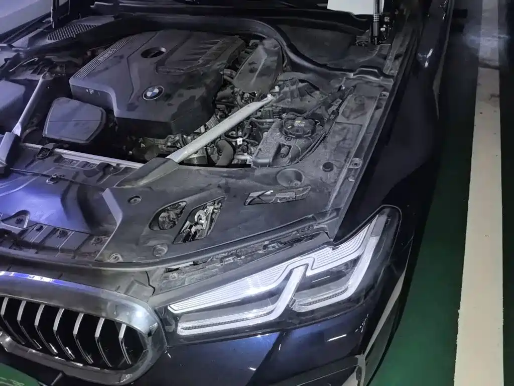 BMW 5 Series — миниатюра 23