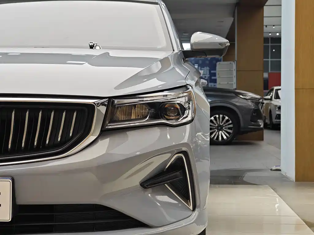 Geely Emgrand 2023 4 Champion 1.5L CVT Luxury