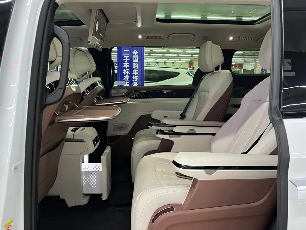 BYD Xia — миниатюра 6