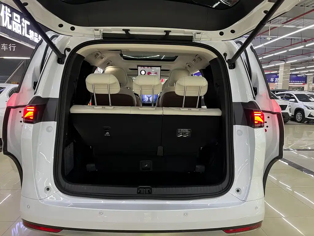 BYD Xia — миниатюра 15