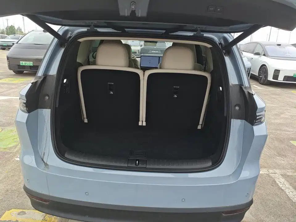 Li Auto Li i8 — миниатюра 8