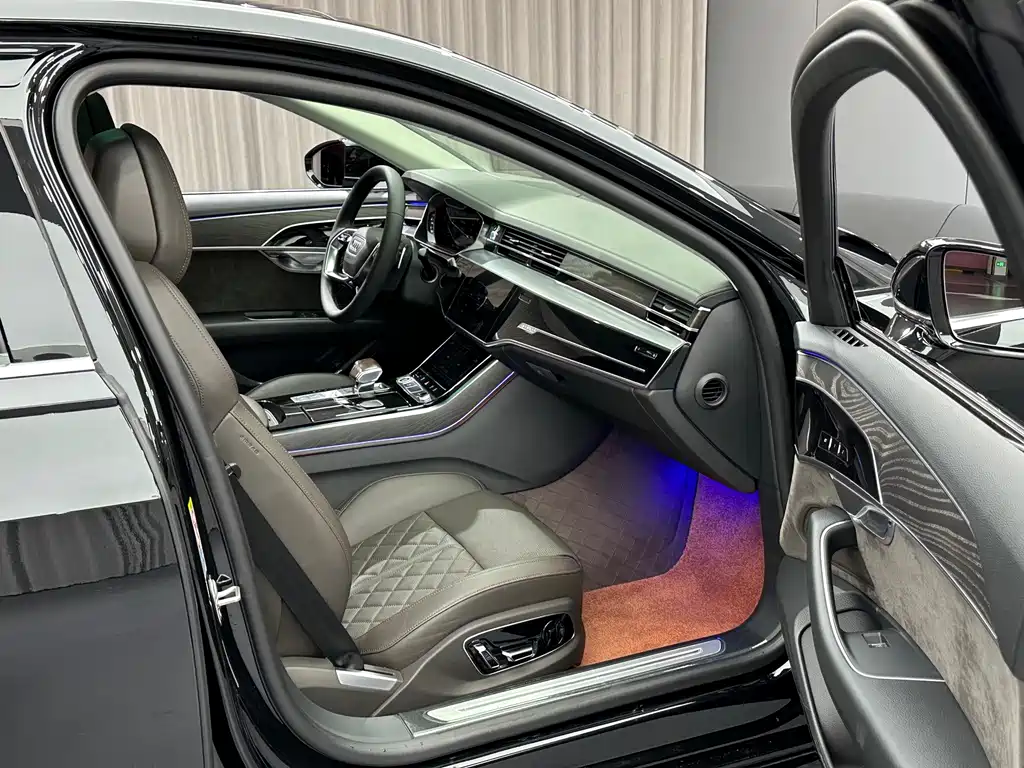 Audi A8 — фотографии объявления, Фото 31