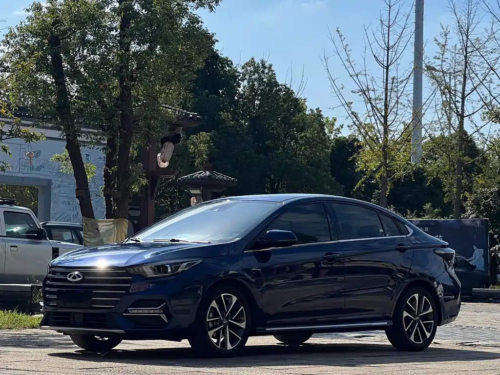 Chery Arrizo 5 PLUS