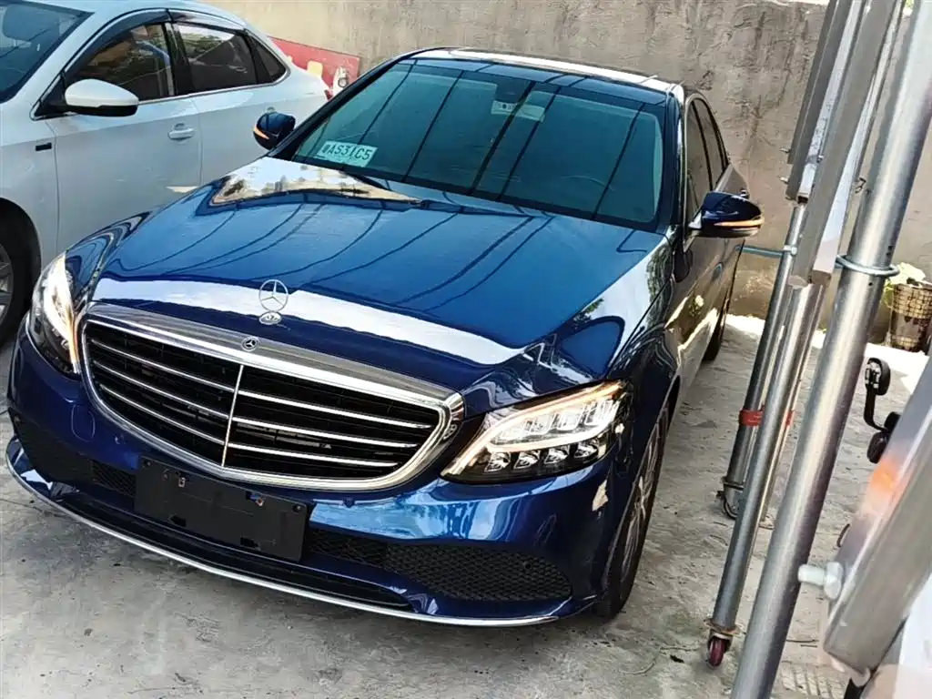 Mercedes-Benz C-Class 2020