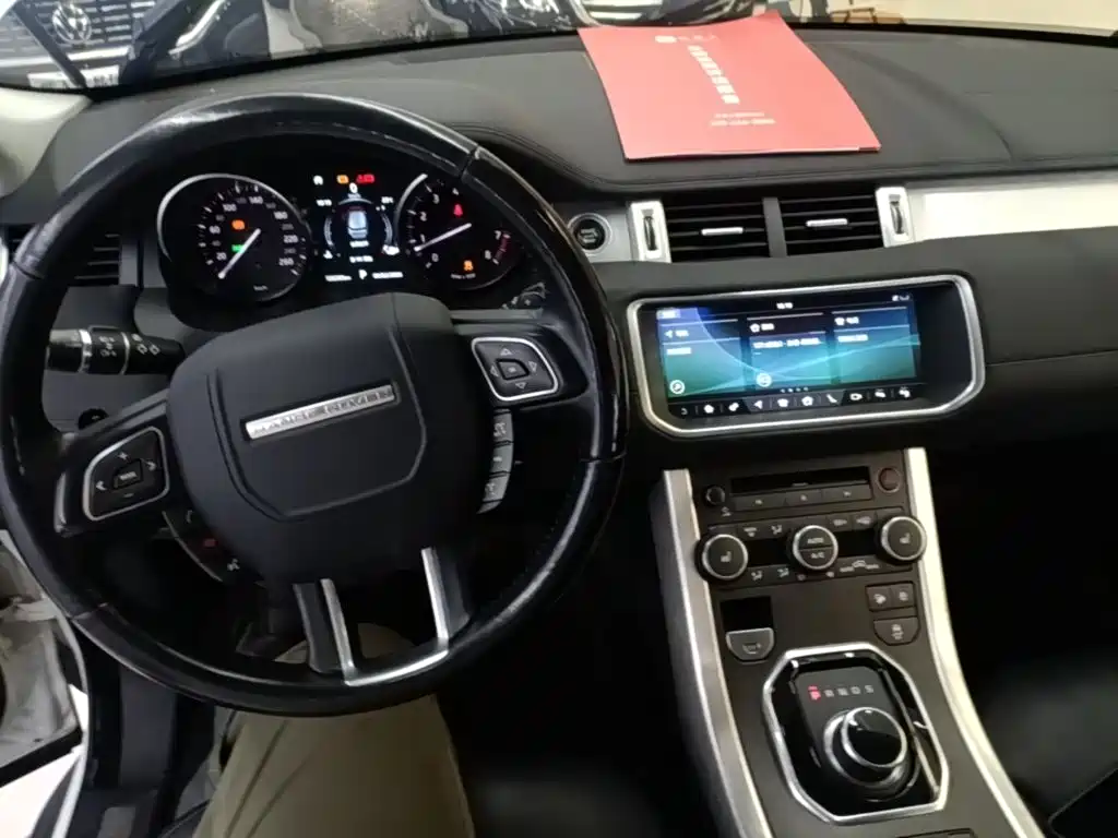 Land Rover Evoque — миниатюра 10