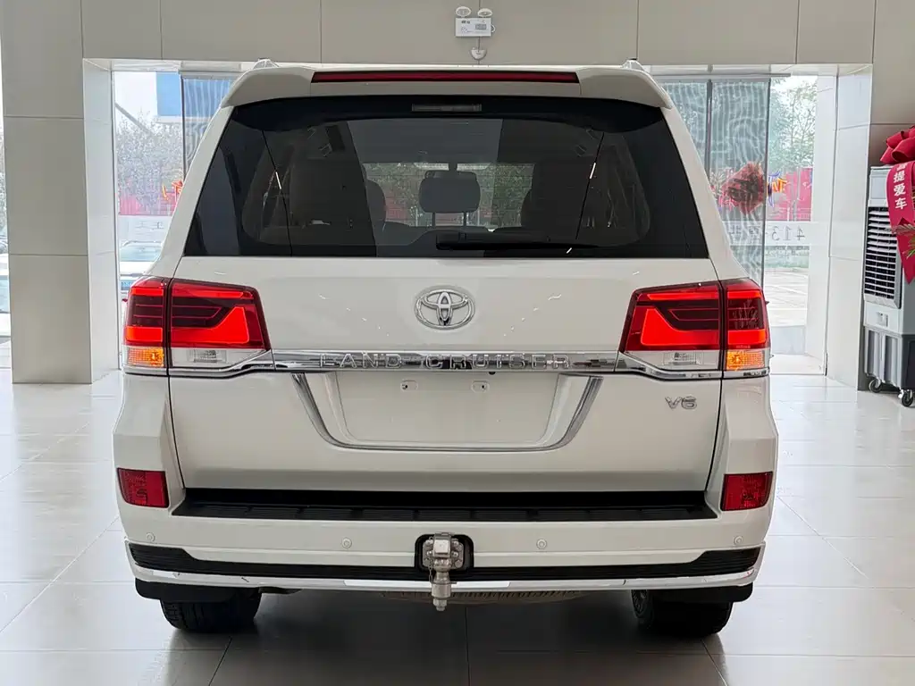 Toyota Land Cruiser — миниатюра 12