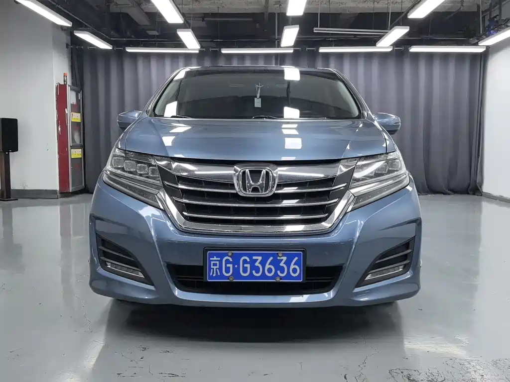 Honda Elysion 2016 2.4L Luxury
