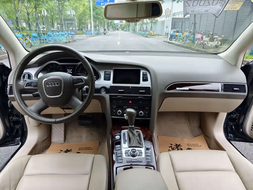 Audi A6L 2011 2.8 FSI quattro Luxury