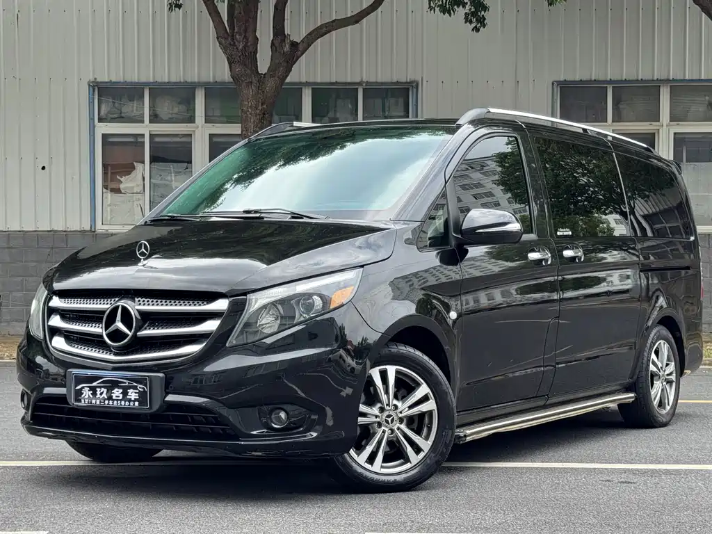 Mercedes-Benz V-Class (Import) — миниатюра 15