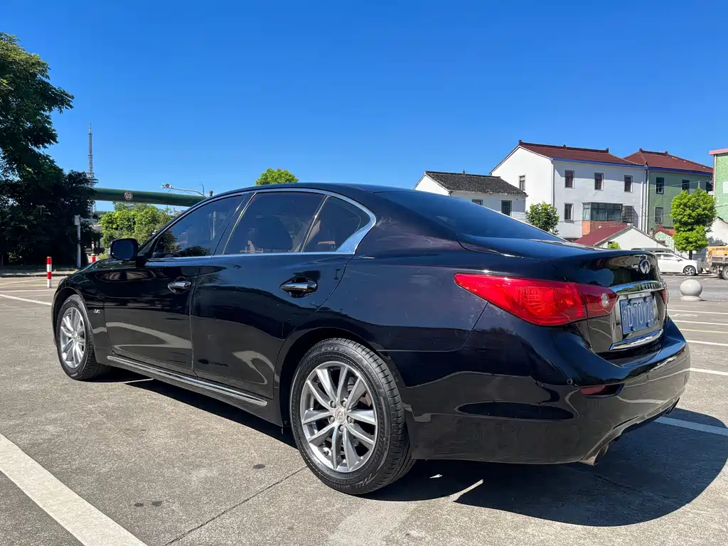Infiniti Q50L — миниатюра 4