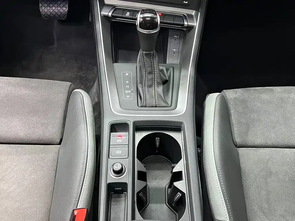 Audi Q3 — фотографии объявления, Фото 11