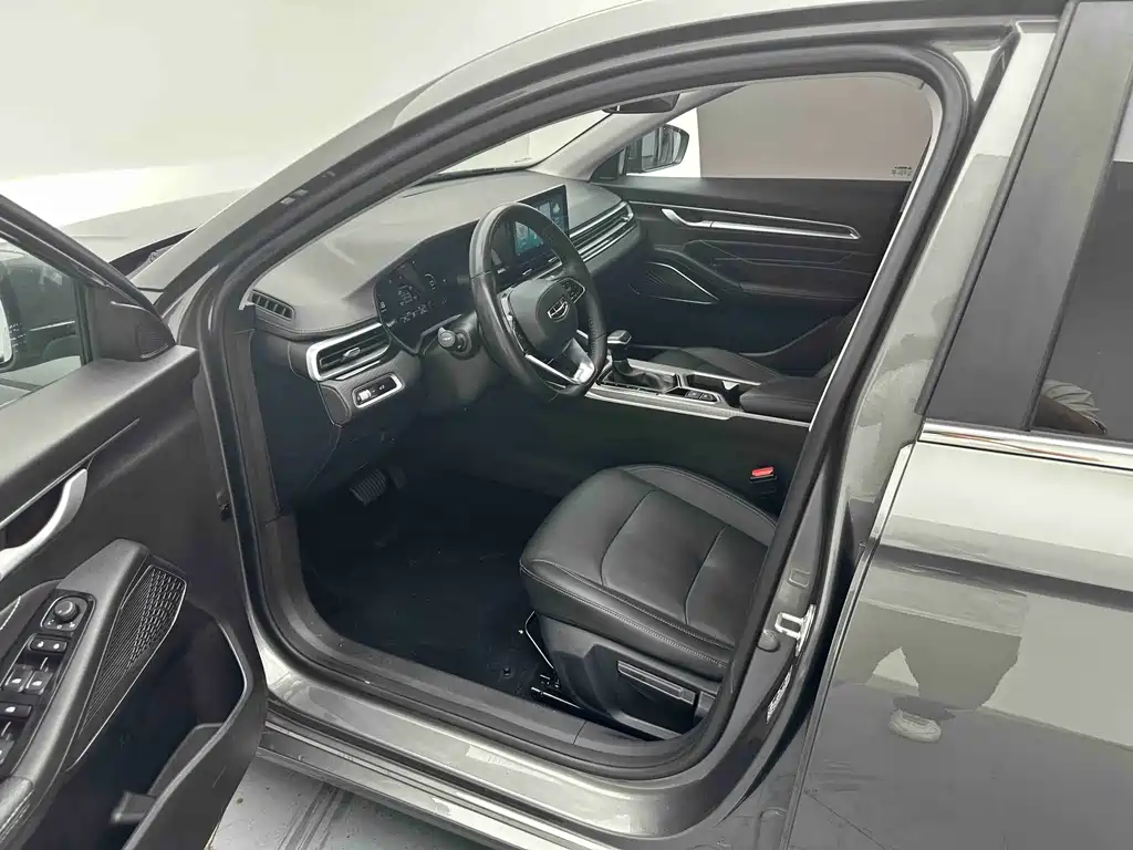 Geely Emgrand — миниатюра 9