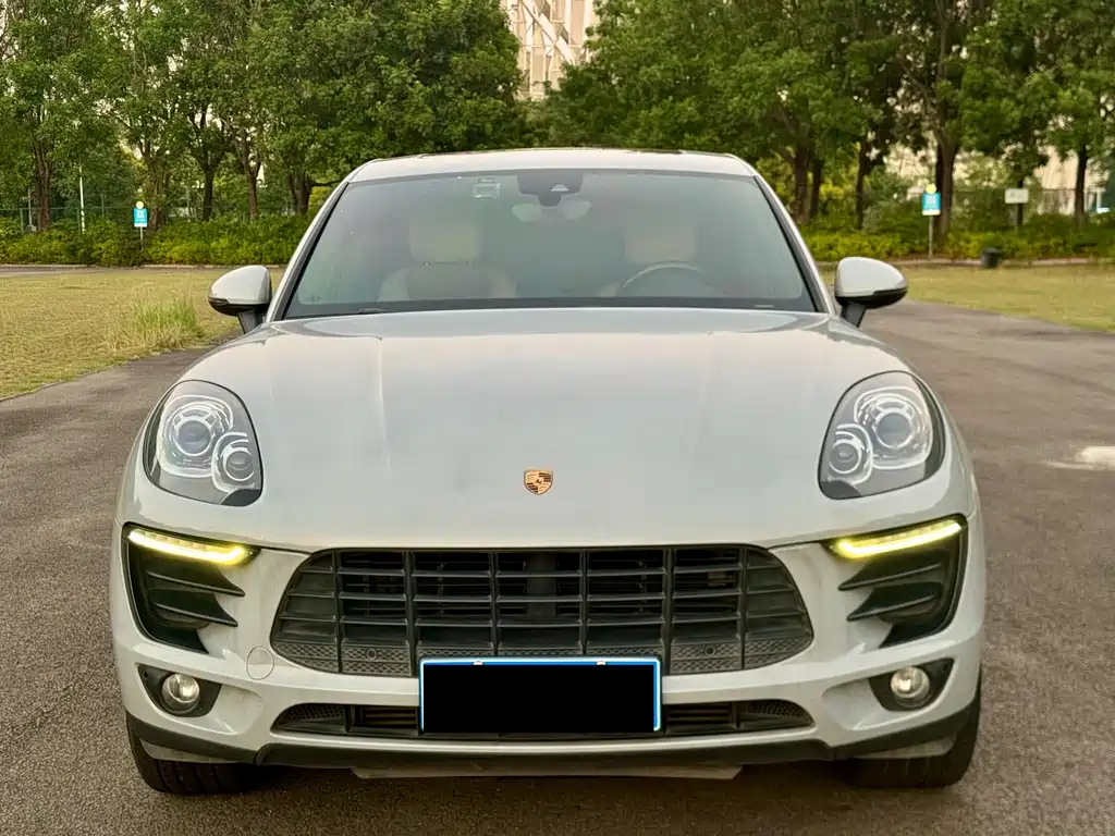 Porsche Macan — миниатюра 2