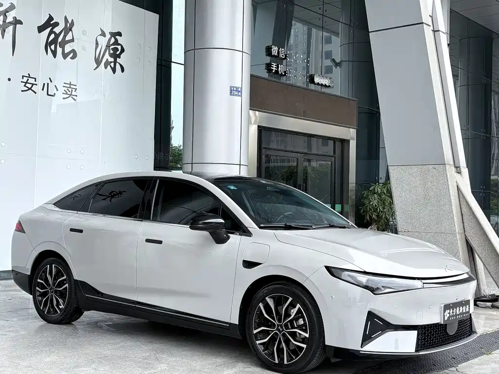 XPeng P5 — миниатюра 3