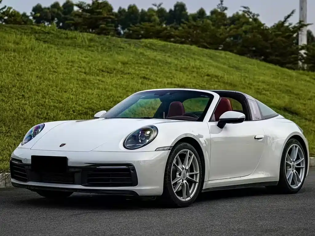Porsche 911 2023