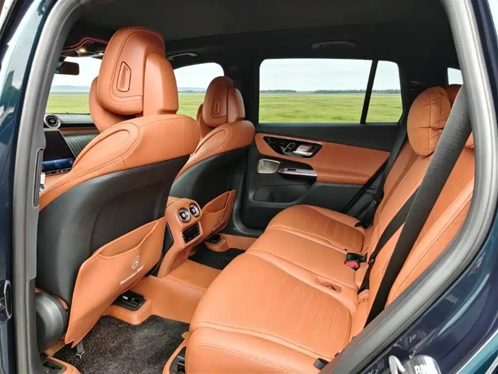 Mercedes-Benz GLC 2023 GLC 300 L 4MATIC Luxury 7 мест