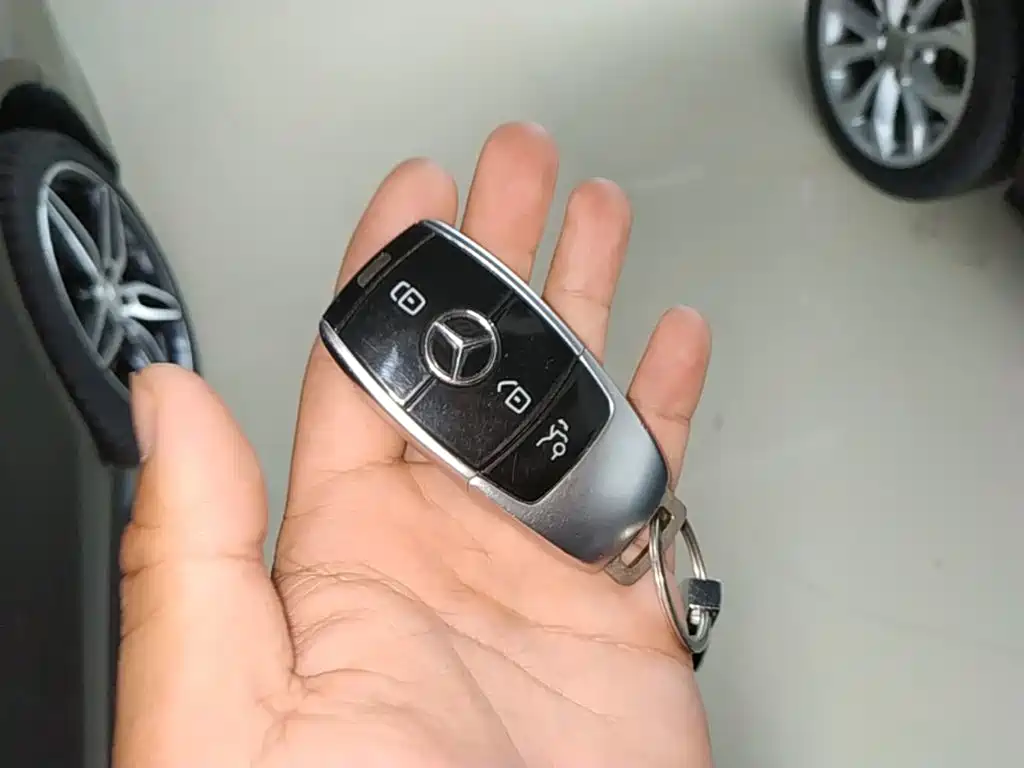 Mercedes-Benz E-Class E 2017 E 200 Sport 4MATIC