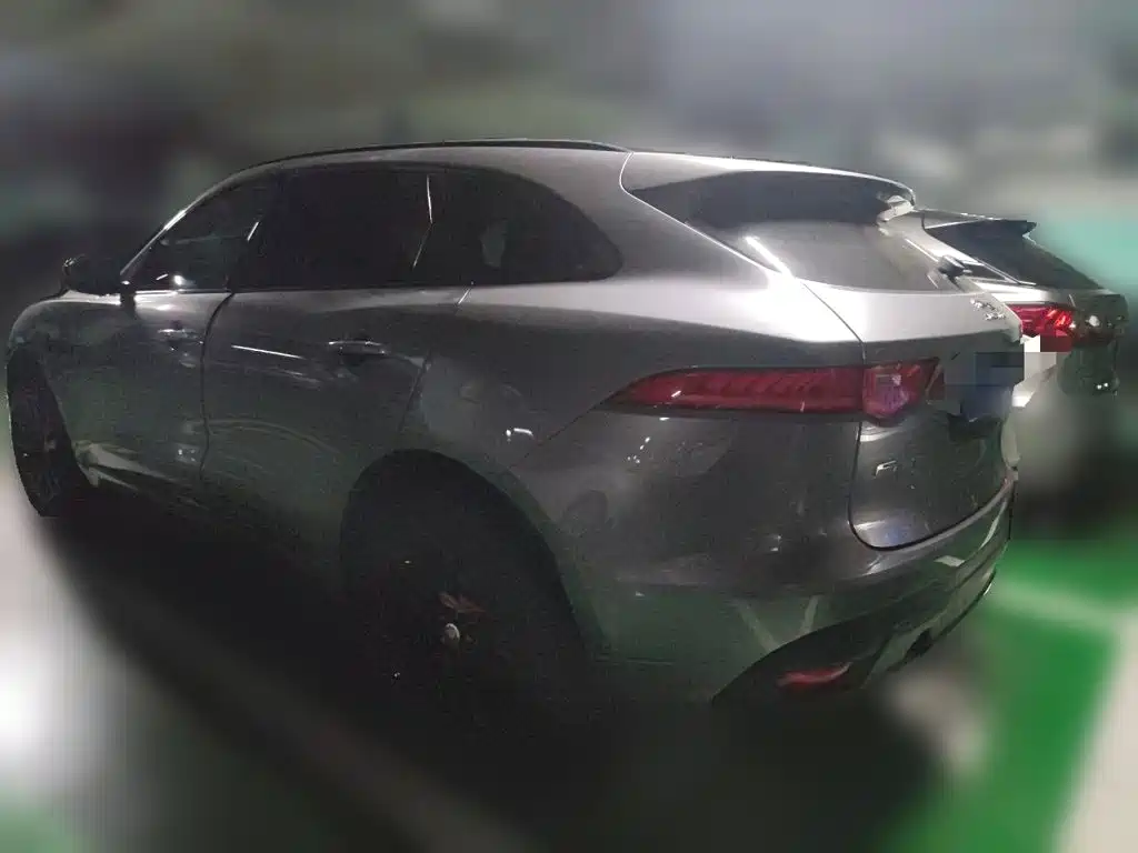 Jaguar F-PACE — миниатюра 4