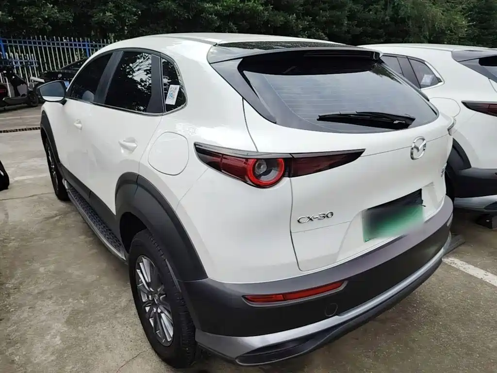 Mazda CX-30 EV — миниатюра 5